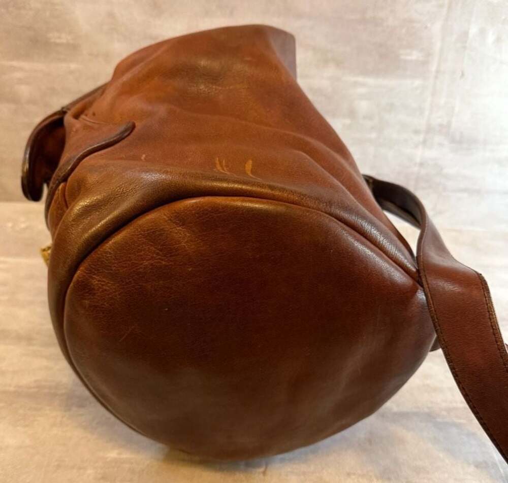 Vintage Handcrafted Fully Leather Backpack with Antler Button Clasp - Picture 5 of 14